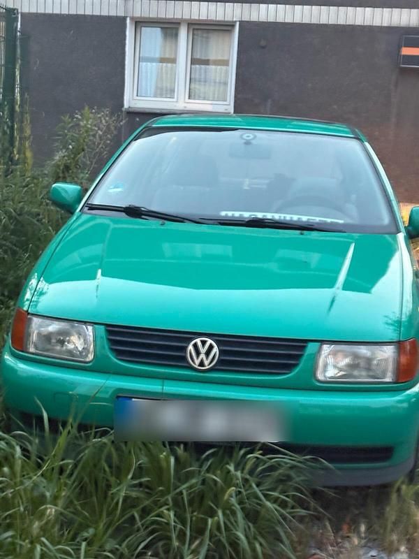 Grün Gebraucht 1996 VW Polo Coupé | 500 € (Superpreis) - Bild 1/4