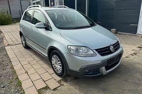 Second-hand VW Golf V 105 CP (77 kW) 2007 Verde Berlinǎ