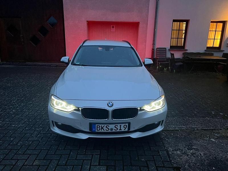 Gebraucht BMW 320 184 PS (135 kW) 2013 Weiß Kombi