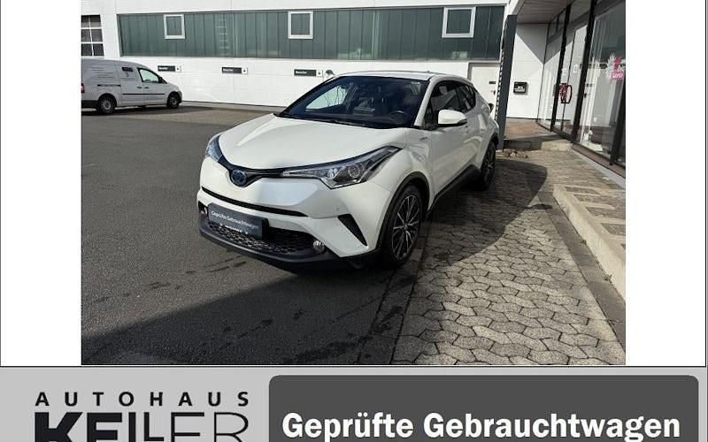 Novaweiss perleffekt Gebraucht 2017 Toyota C-HR Lounge SUV | 20.460 € (Etwas zu teuer) - Bild 1/4