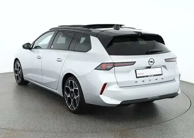 Gebraucht Opel Astra Ultimate 131 PS (96 kW) 2024 Aluminium grau Kleinwagen