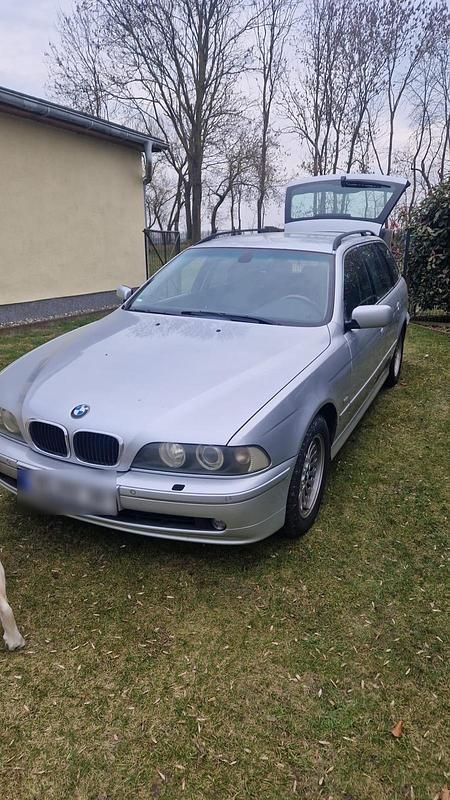 Gebraucht BMW 525 192 PS (141 kW) 2003 Silber Kombi
