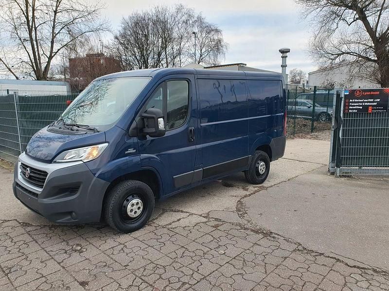 Second-hand Fiat Ducato 116 CP (85 kW) 2016 Albastru Van