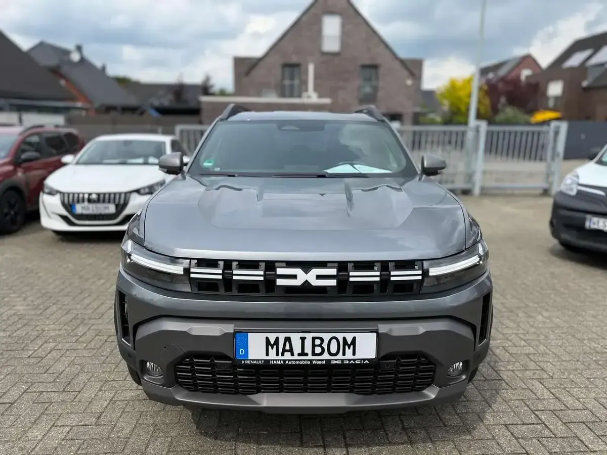 Gebraucht Dacia Duster Journey 131 PS (96 kW) 2024 Grau SUV