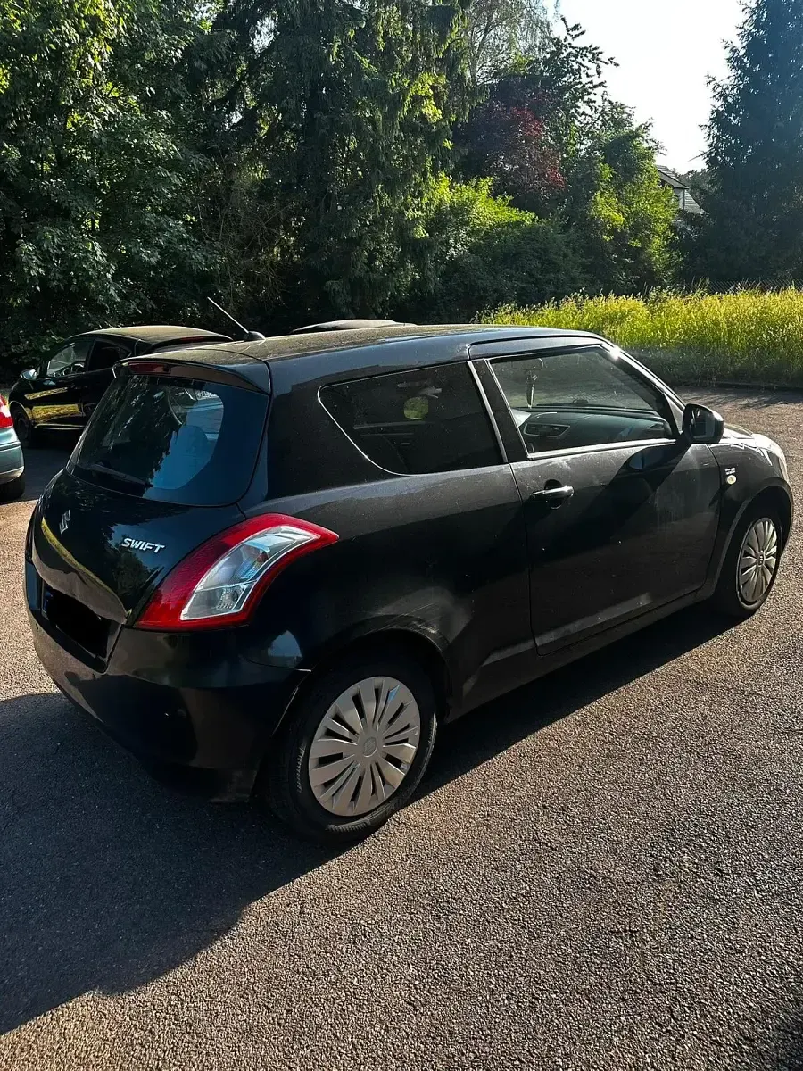 Gebraucht Suzuki Swift 75 PS (55 kW) 2013 Kleinwagen