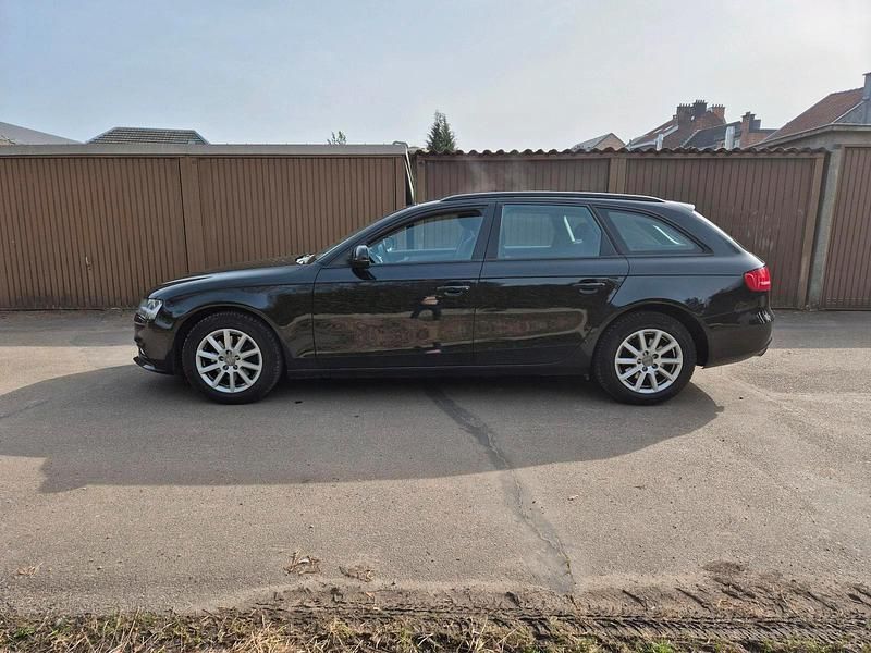 Gebraucht Audi A4 170 PS (125 kW) 2013 Schwarz Kombi