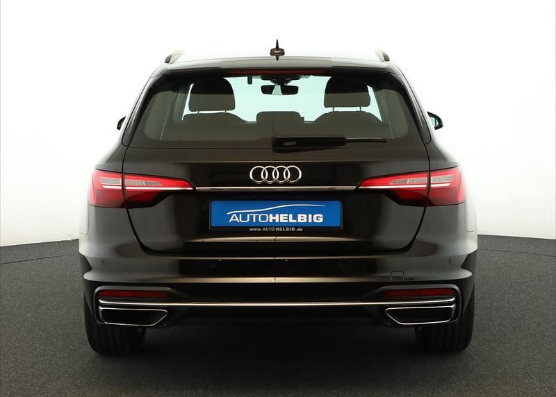 Gebraucht Audi A4 Advanced 163 PS (119 kW) 2024 Mythosschwarz metallic Kombi