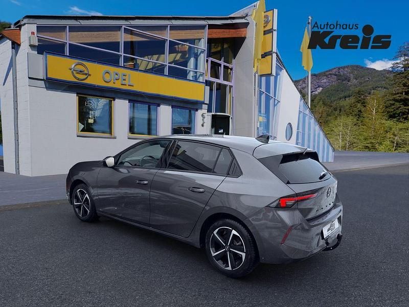 Gebraucht Opel Astra 131 PS (96 kW) 2024 Grau Limousine