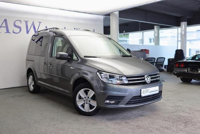 Grau Gebraucht 2020 VW Caddy Comfortline Van / Kleinbus | 27.980 € (Etwas zu teuer) - Bild 1/4