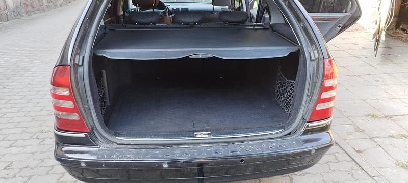 Gebraucht Mercedes C180 Elegance 130 PS (95 kW) 2002 Schwarz Kombi