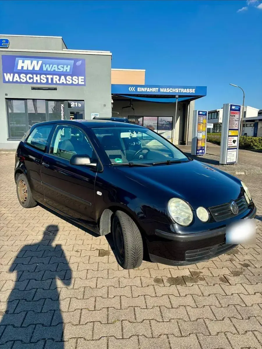 Gebraucht VW Polo Comfortline 64 PS (47 kW) 2004 Schwarz Kleinwagen