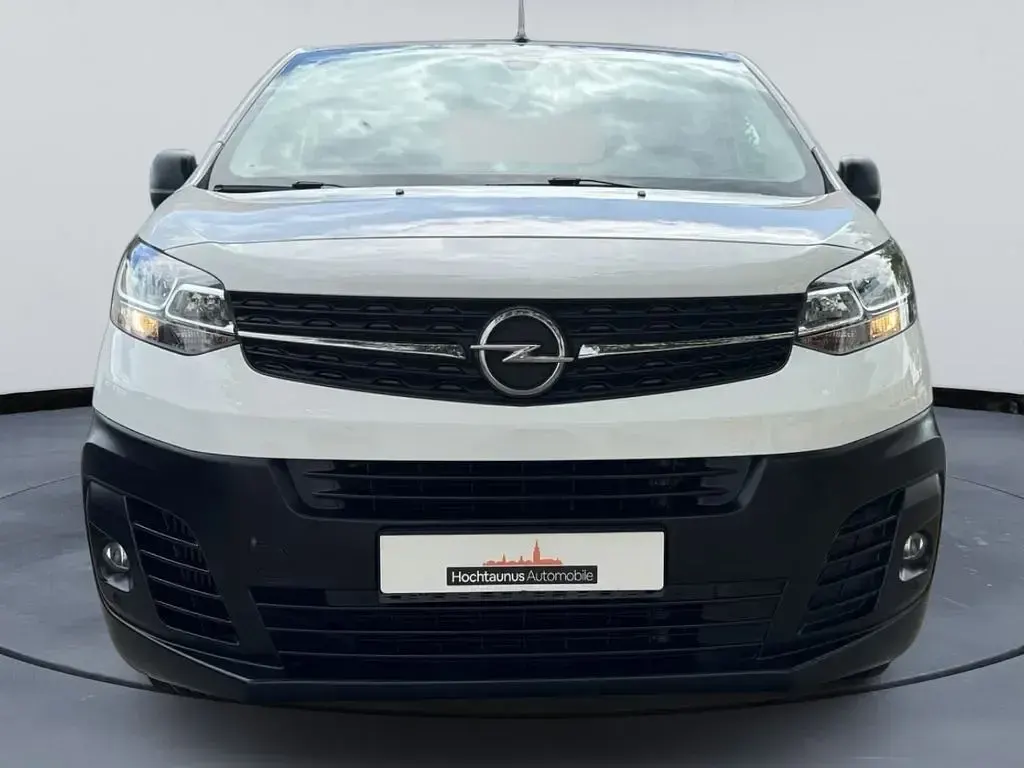 Gebraucht Opel Vivaro Edition 120 PS (88 kW) 2019 Weiß Van / Kleinbus