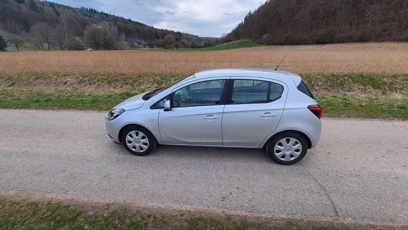 Gebraucht Opel Corsa Edition 69 PS (50 kW) 2016 Silber Kleinwagen