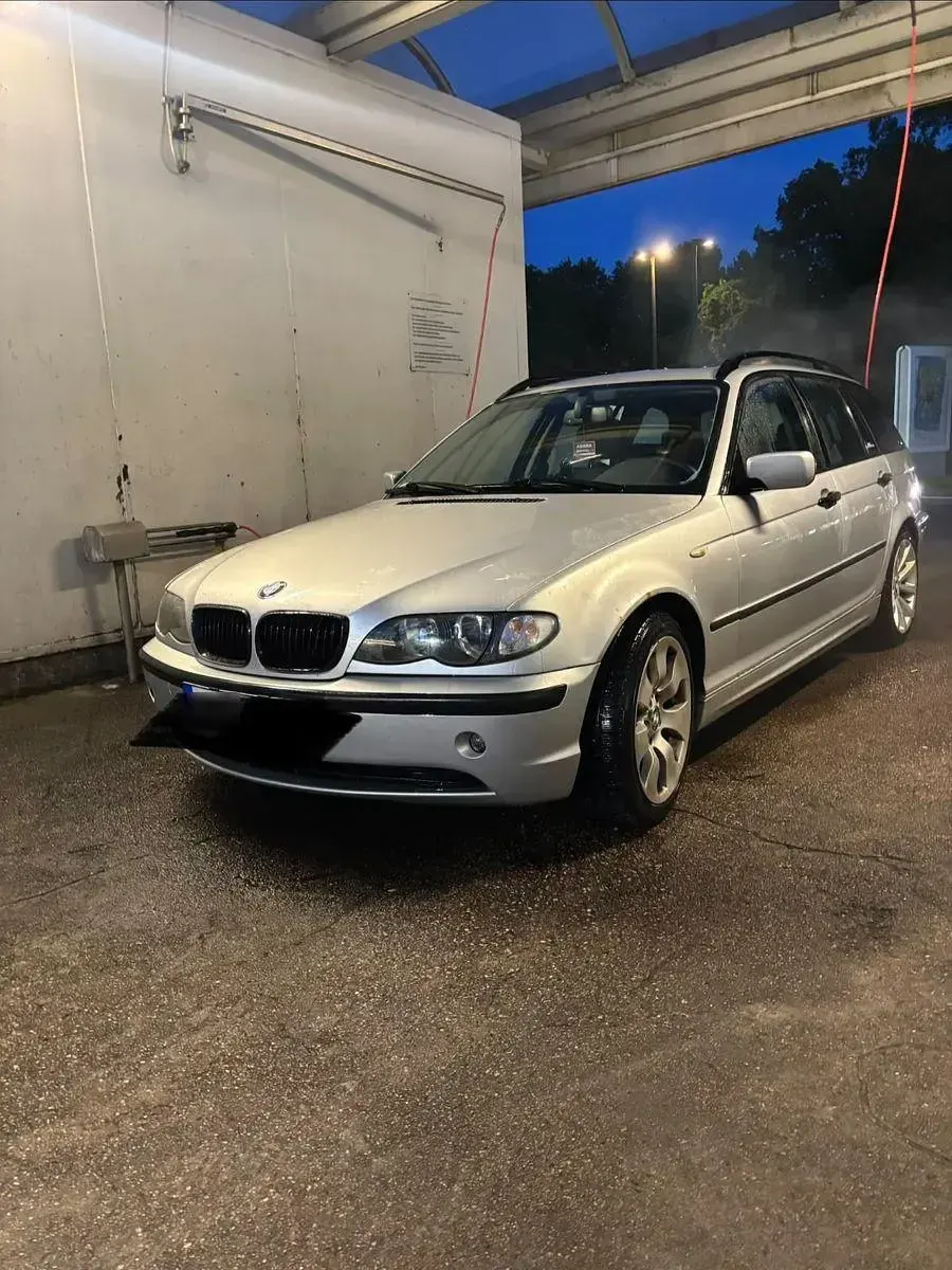 Gebraucht BMW 320 163 PS (119 kW) 2005 Silber Kombi