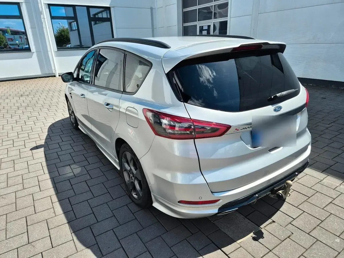 Gebraucht Ford S-MAX ST-Line 190 PS (139 kW) 2019 Silber Van / Kleinbus