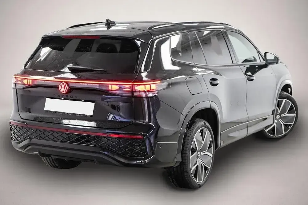 Neu VW Tayron R-line 193 PS (141 kW) 2026 Manufacturer SUV