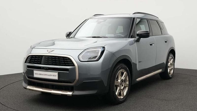 Grün Gebraucht 2024 Mini Countryman Favoured SUV | 36.301 € (Superpreis) - Bild 1/4