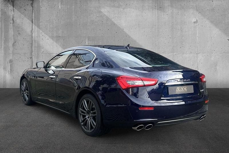 Gebraucht Maserati Ghibli 275 PS (202 kW) 2017 Blu nobile pearl Limousine