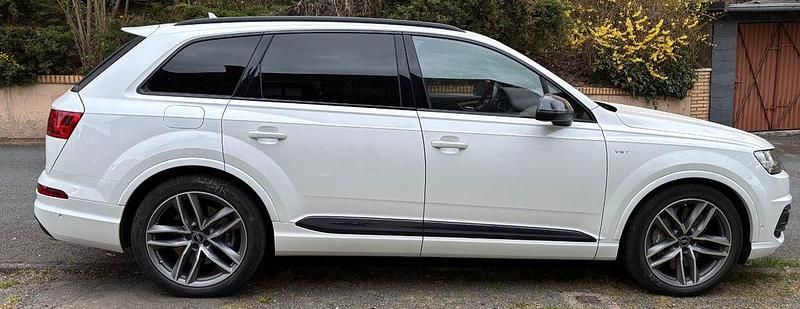 Weiß Gebraucht 2017 Audi SQ7 Ambiente SUV | 40.500 € (Superpreis) - Bild 1/4