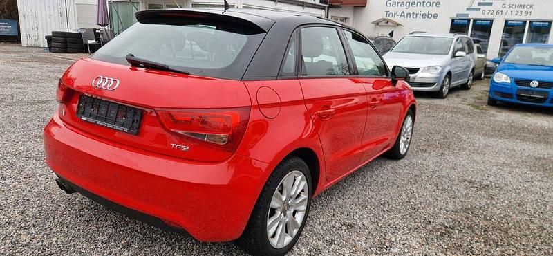 Gebraucht Audi A1 Sportback Ambition 122 PS (89 kW) 2013 Rot Kleinwagen