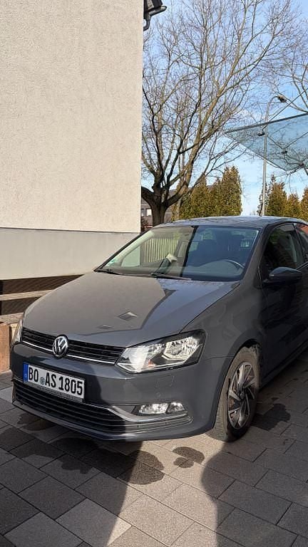 Gebraucht VW Polo Sound 75 PS (55 kW) 2017 Grau Kleinwagen
