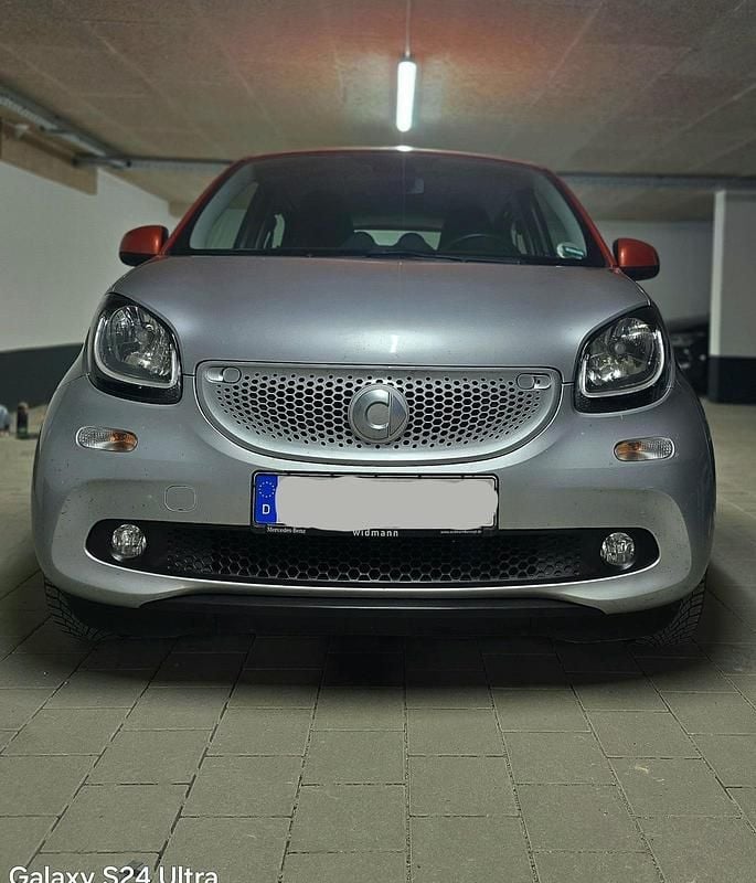 Silber Gebraucht 2016 Smart ForFour Passion Kleinwagen | 6.200 € (Guter Preis) - Bild 1/4