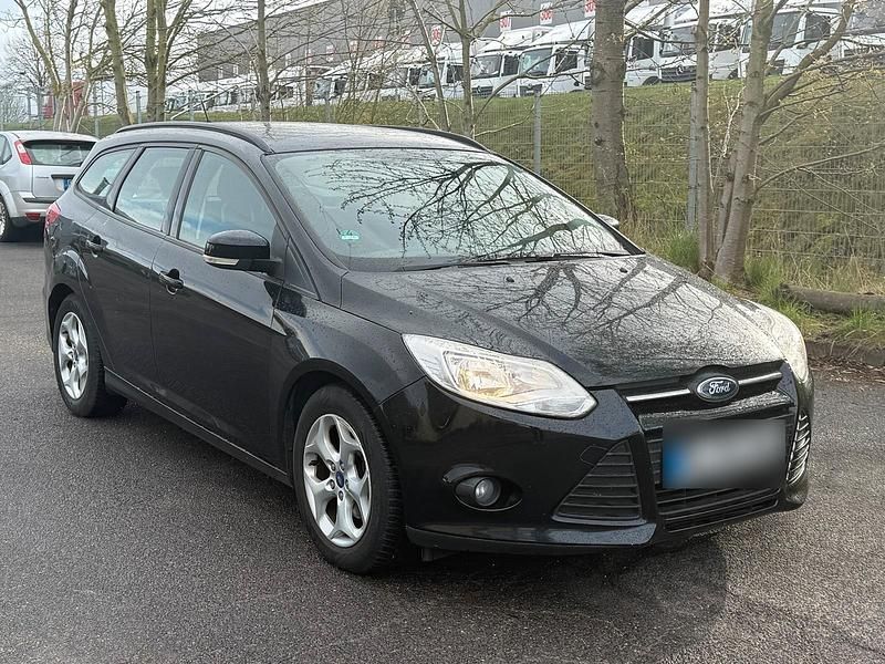 Gebraucht Ford Focus 116 PS (85 kW) 2012 Schwarz Kombi