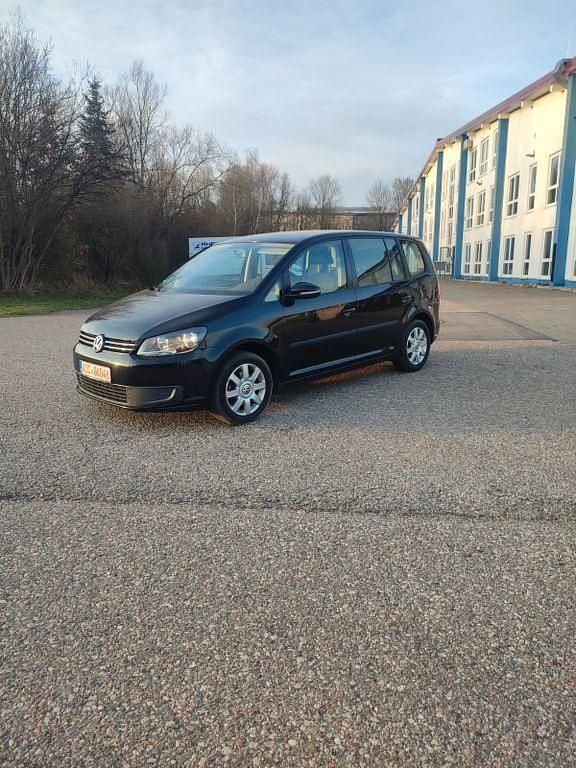 Gebraucht VW Touran 105 PS (77 kW) 2013 Schwarz Van / Kleinbus