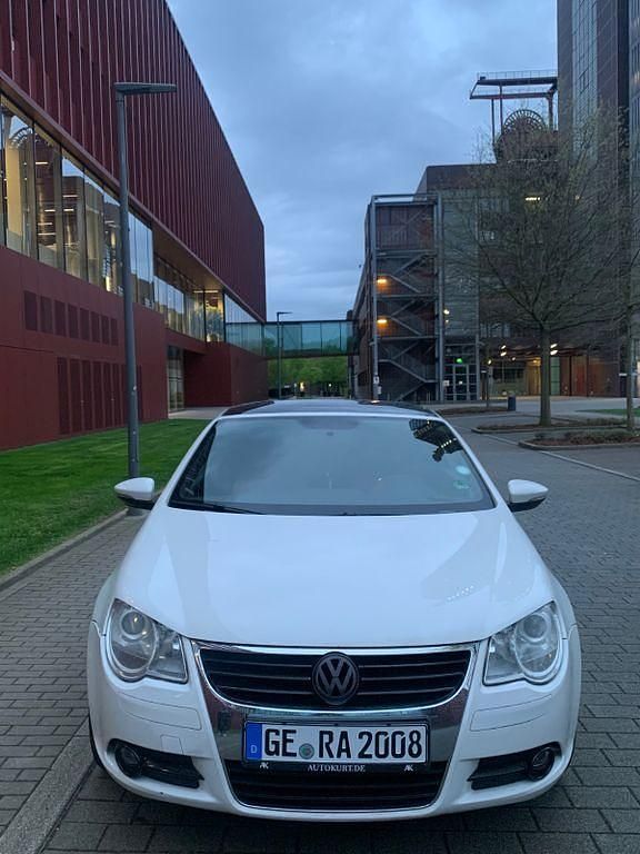 Weiß Gebraucht 2009 VW Eos Edition Cabrio | 3.600 € (Fairer Preis) - Bild 1/4