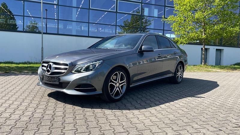 Gebraucht Mercedes E250 Avantgarde 204 PS (150 kW) 2016 Grau Kombi