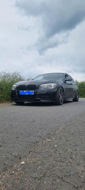 Schwarz Gebraucht 2014 BMW M135 Performance Kleinwagen | 20.000 € (Fairer Preis) - Bild 1/4