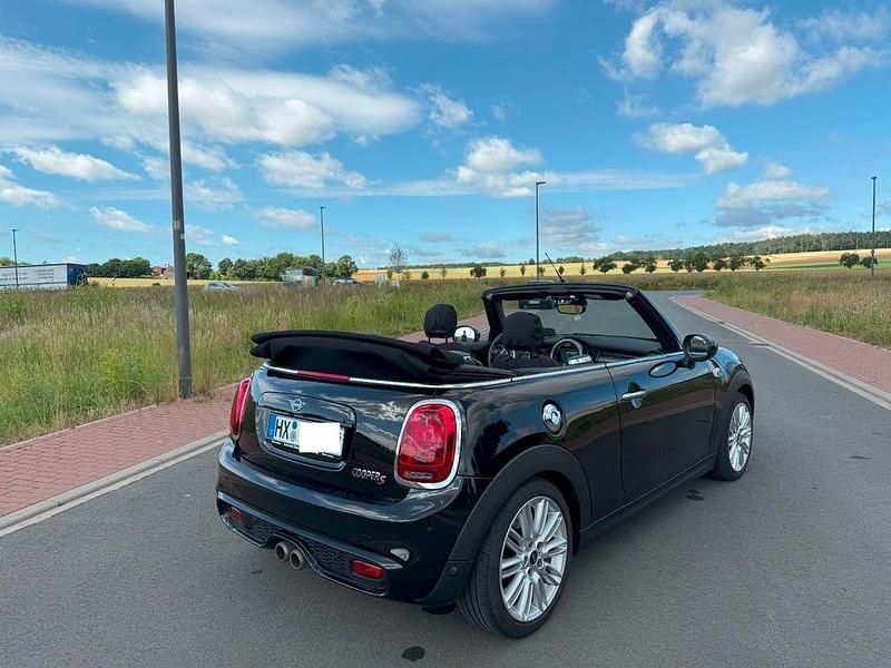 Gebraucht Mini Cooper S 192 PS (141 kW) 2018 Schwarz Kleinwagen
