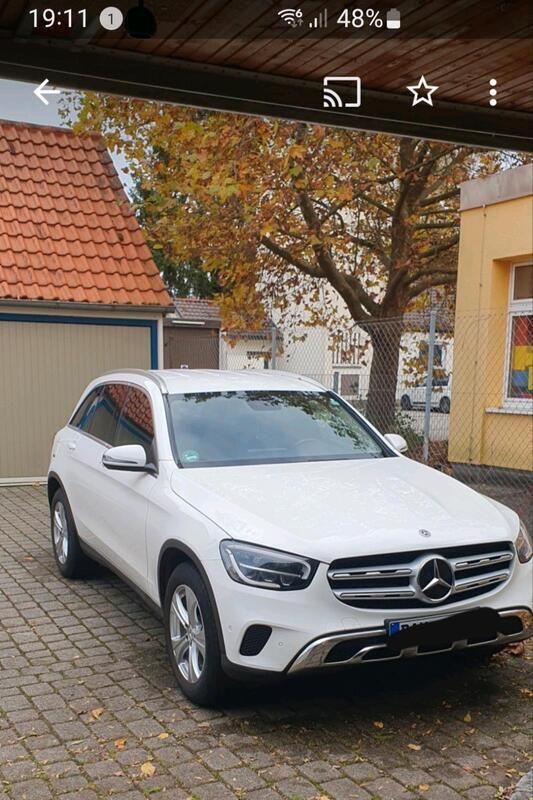 Weiß Gebraucht 2020 Mercedes GLC200 SUV | 33.300 € (Guter Preis) - Bild 1/4