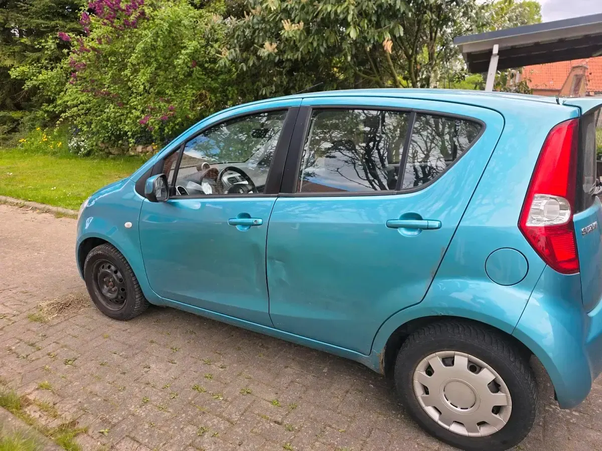 Gebraucht Suzuki Splash 85 PS (62 kW) 2008 Blau Kleinwagen