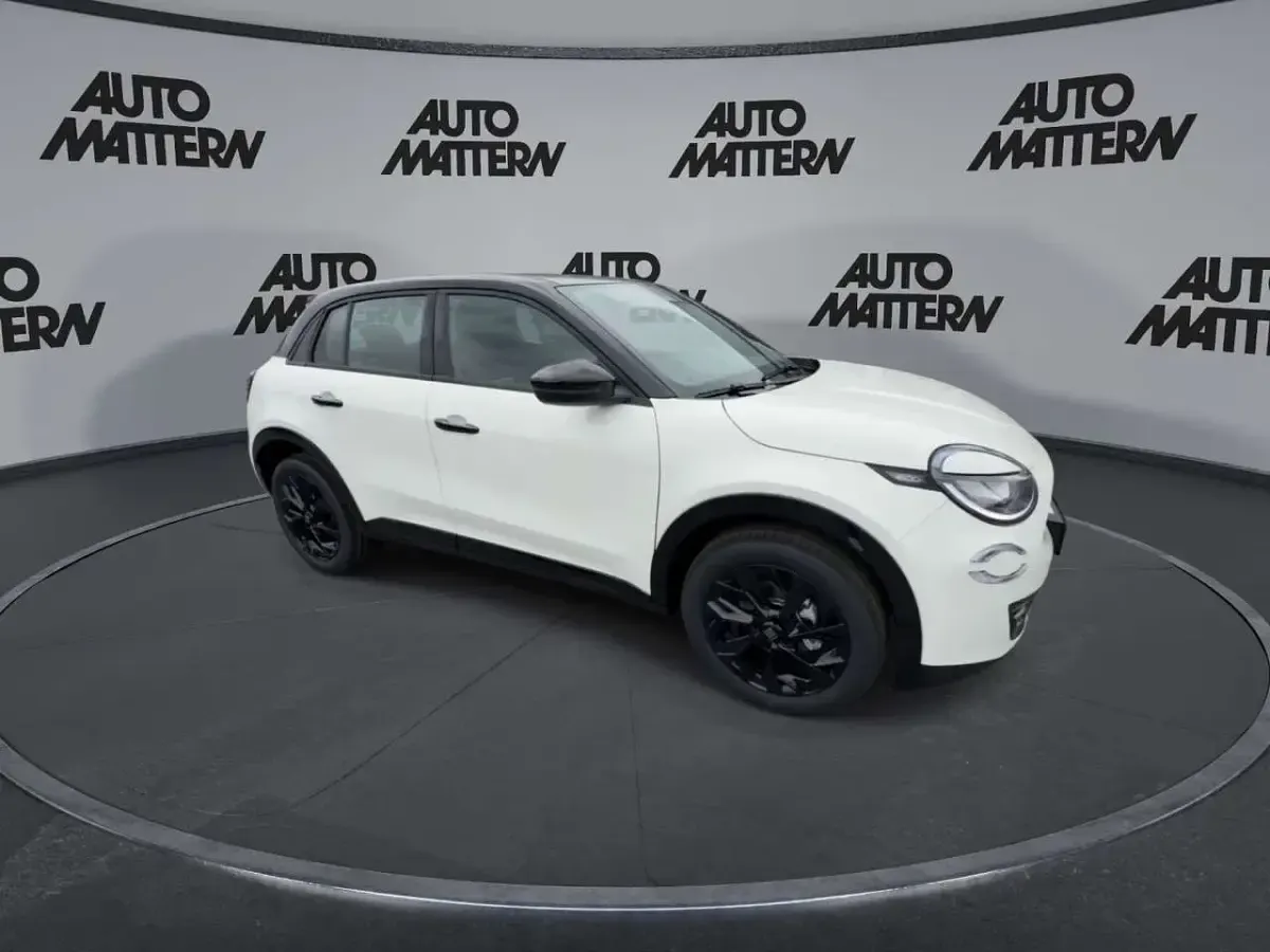 Neu Fiat 600 Street 101 PS (74 kW) 2026 Weiß SUV