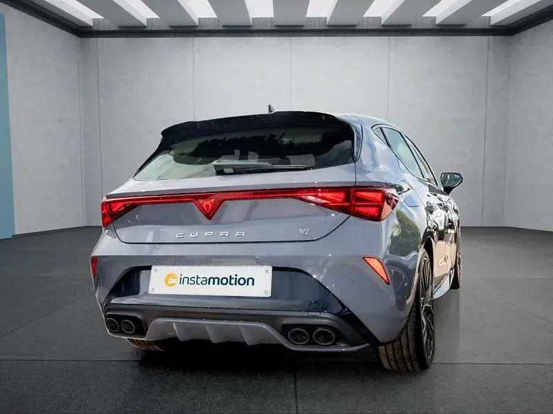 Neu Cupra Leon 300 PS (220 kW) 2026 Grau Kleinwagen