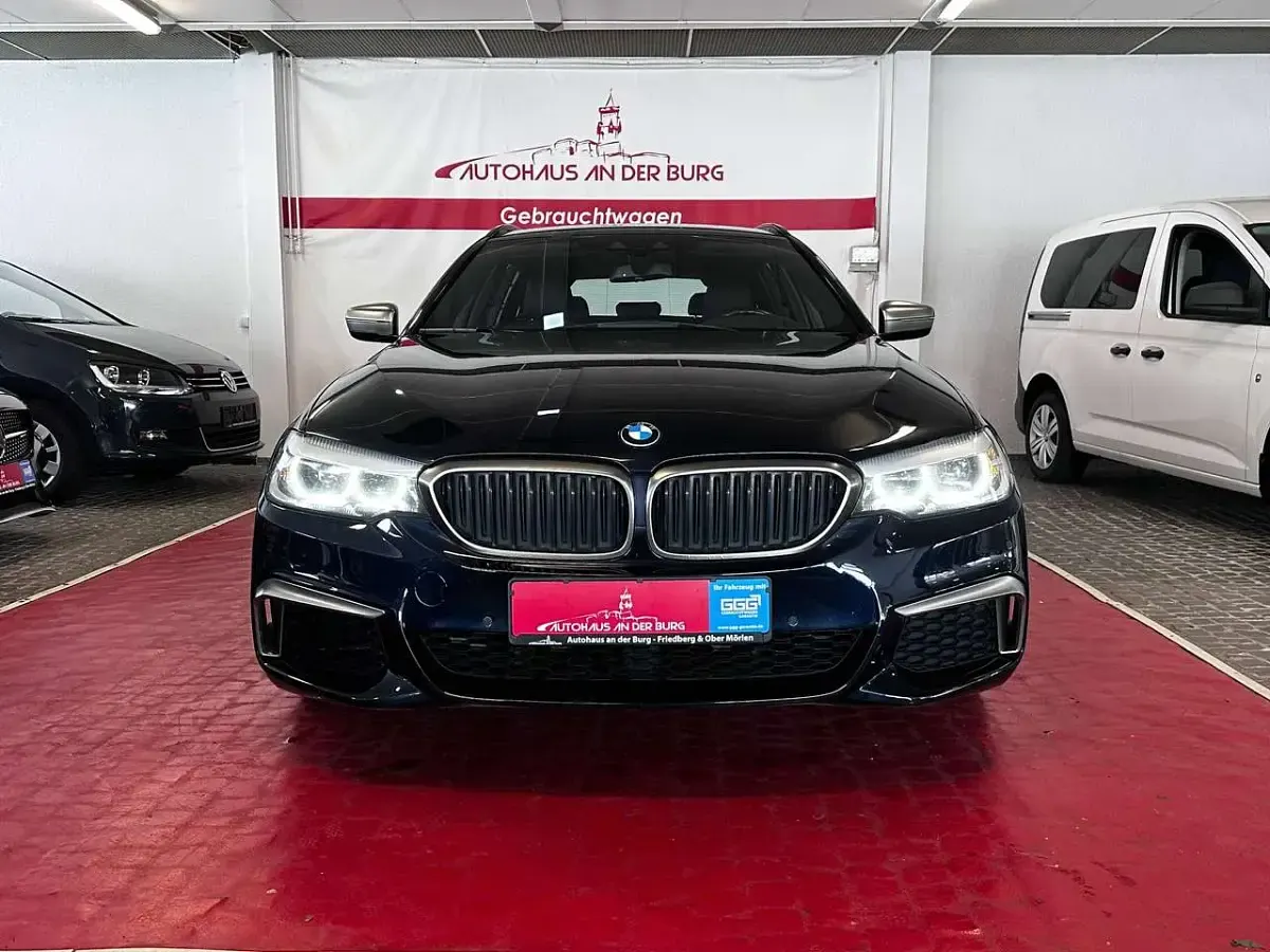 Gebraucht BMW M550 Performance 400 PS (294 kW) 2019 Carbonschwarz metallic Limousine