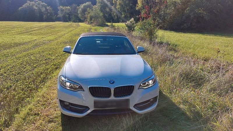 Gebraucht BMW 220 Sport Line 184 PS (135 kW) 2016 Weiß Cabrio
