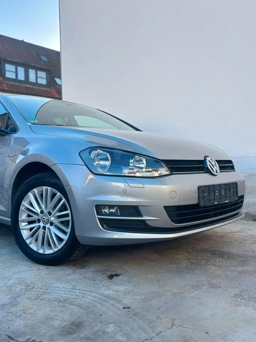 Używany VW Golf VII Edition 86 KM (63 kW) 2014 Szary Sedan/Limuzyna