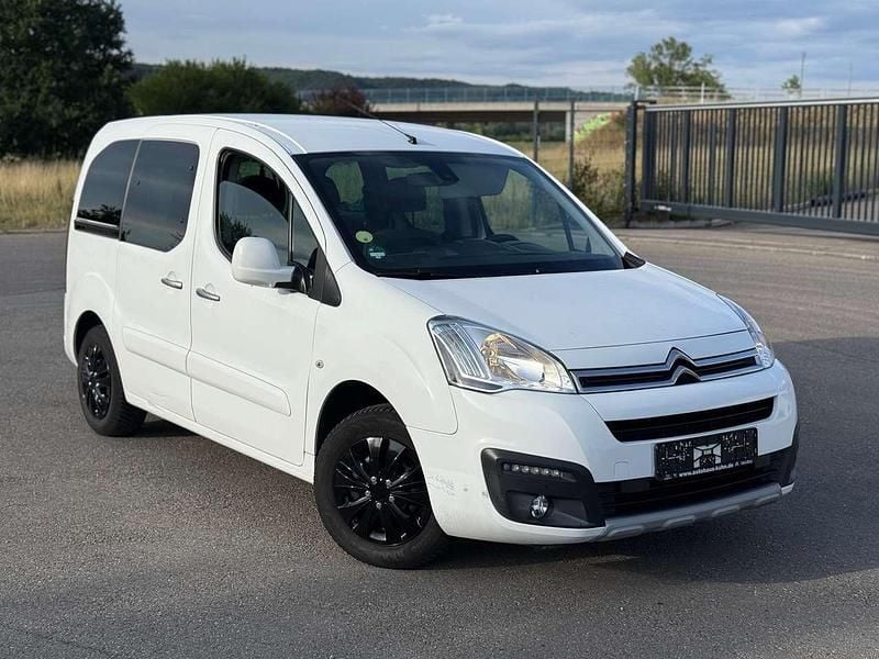 Weiß Gebraucht 2016 Citroën Berlingo Van / Kleinbus | 7.699 € (Fairer Preis) - Bild 1/4