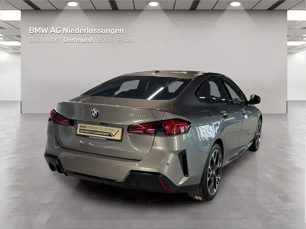 Gebraucht BMW 220 M Sport 150 PS (110 kW) 2025 Grau Coupé