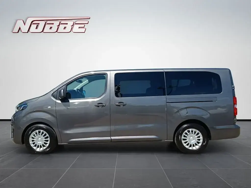 Gebraucht Toyota Proace Verso 144 PS (105 kW) 2022 Grau Kombi