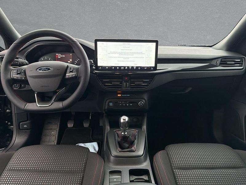 Gebraucht Ford Focus ST-Line X 125 PS (91 kW) 2024 Schwarz Limousine