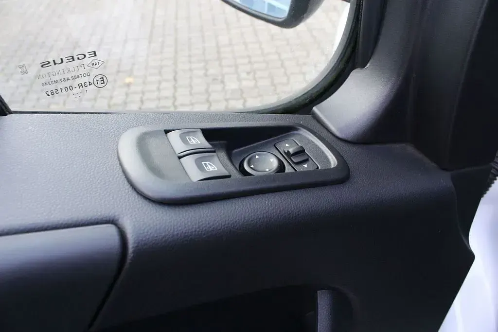Gebraucht Opel Movano 145 PS (106 kW) 2022 Weiß Van