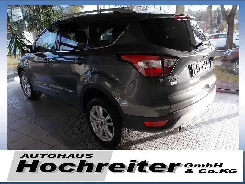 Gebraucht Ford Kuga Cool & Connect 150 PS (110 kW) 2018 Grau SUV