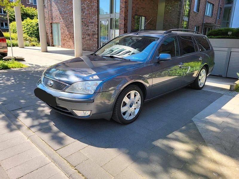 Grau Gebraucht 2007 Ford Mondeo Ghia Kombi | 4.350 € - Bild 1/4