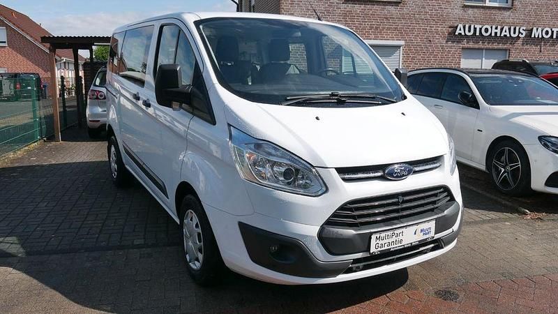 Weiß Gebraucht 2016 Ford Transit Trend Kombi | 13.900 € (Etwas zu teuer) - Bild 1/4