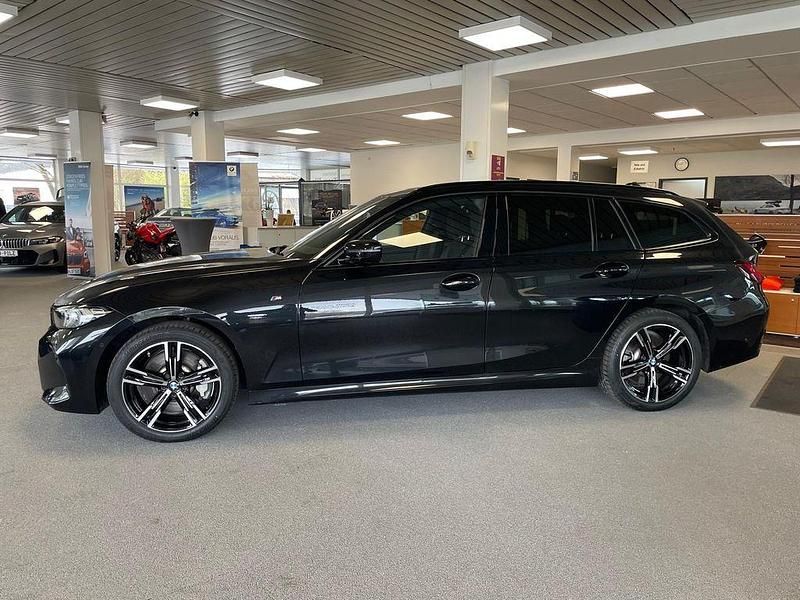 Gebraucht BMW 330 M Sport 245 PS (180 kW) 2025 Schwarz Limousine