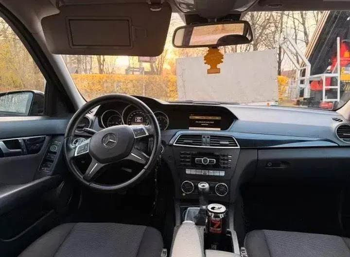 Gebraucht Mercedes C200 136 PS (100 kW) 2012 Schwarz Kombi