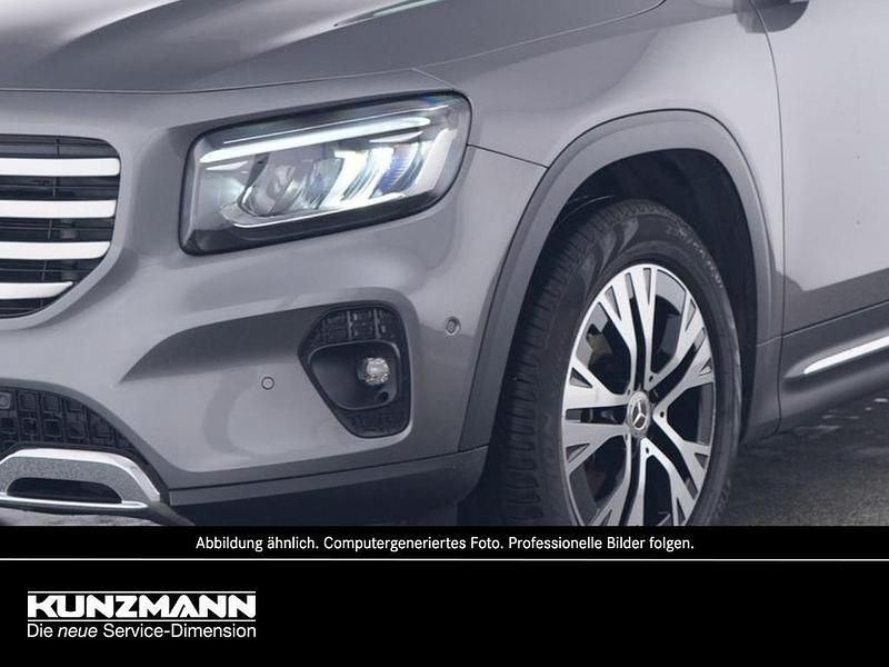 Gebraucht Mercedes GLB200 Progressive 163 PS (119 kW) 2024 Mountaingrau metallic SUV